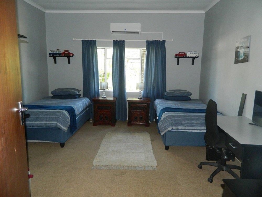 4 Bedroom Property for Sale in Kanoneiland Northern Cape